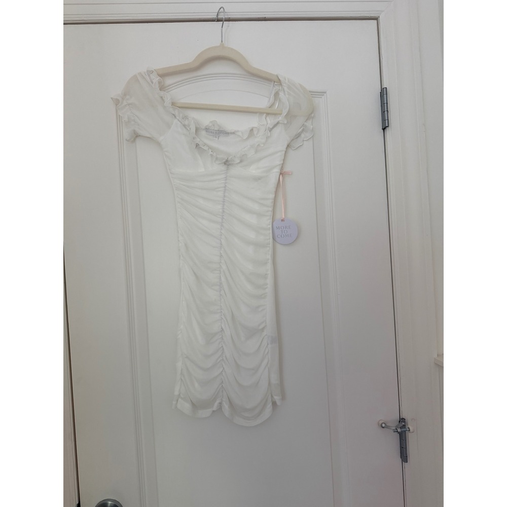 More To Come Samantha Off The Shoulder Ruched Mini Dress White Size Small NWT - Picture 2 of 3